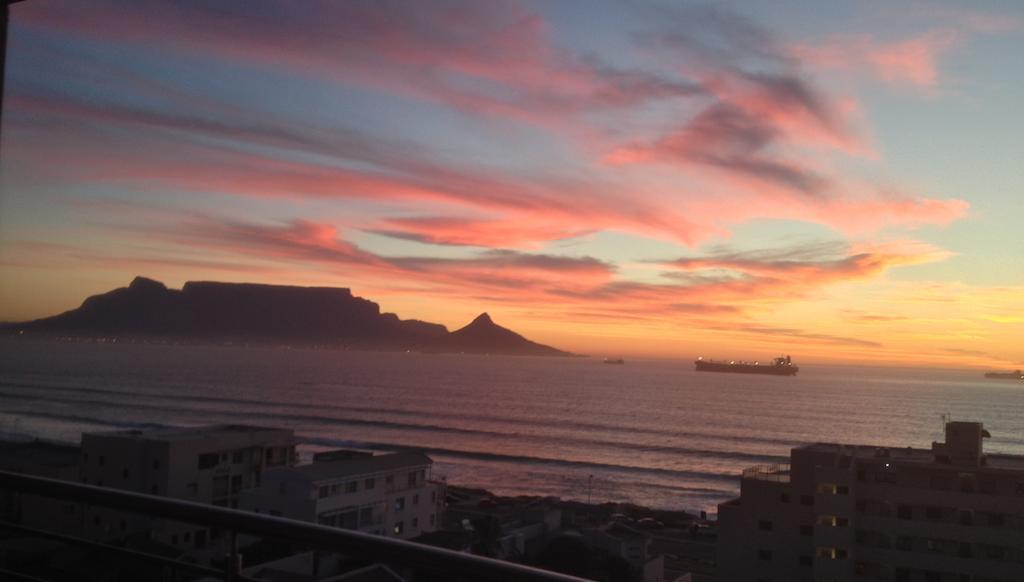 Apartamento Atlantic Haven Bloubergstrand Habitación foto